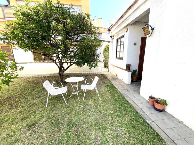 Foto 987b9c27-6b6f-4630-8c4a-06f617dd7f90. Casa  unifamiliar de dos plantas con jardín y anexo independiente en zona residencial en Mataró