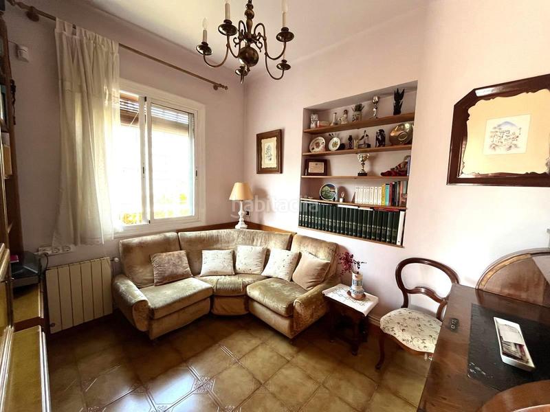 Foto cff4dda8-7869-4d4a-ae59-543e4e28b210. Casa  unifamiliar de dos plantas con jardín y anexo independiente en zona residencial en Mataró