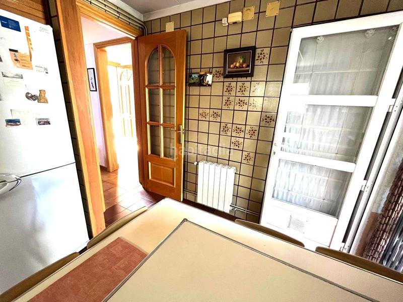 Foto f4a2bd9d-eaee-4832-9e03-f95dd12b8cb8. Casa  unifamiliar de dos plantas con jardín y anexo independiente en zona residencial en Mataró