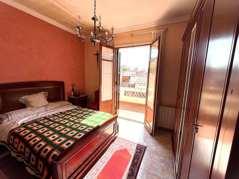 Foto f906cfd1-f47f-4173-9438-034e85b175f3. Casa  unifamiliar de dos plantas con jardín y anexo independiente en zona residencial en Mataró