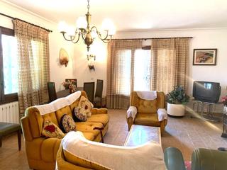 Casa  Oms els. Gran oportunidad en albons! casa unifamiliar con jardín para ref
