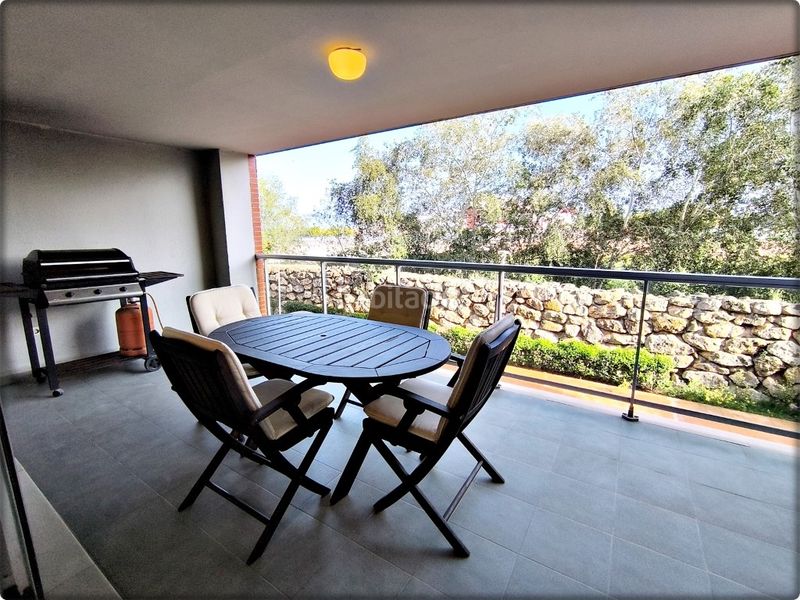 Foto 5a432bfb-880a-4653-bb5d-7a5e2f4a5c47. Lloguer dúplex amb aparcament piscina a Corea Gandia
