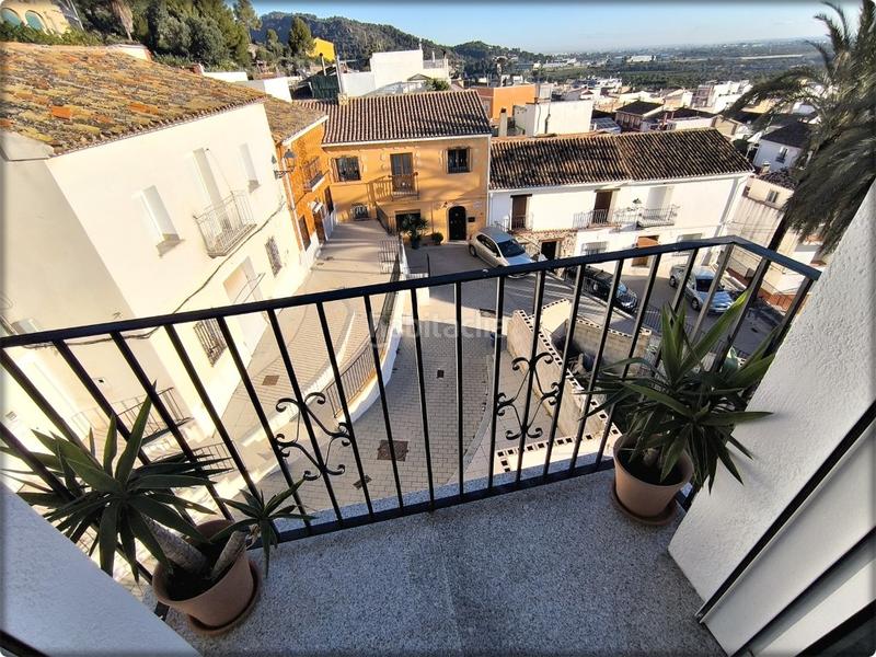 Foto b17d8294-b974-414c-ba52-9fb954e1cb8a. Casa preciosa casa con patio y terraza en Palma de Gandía