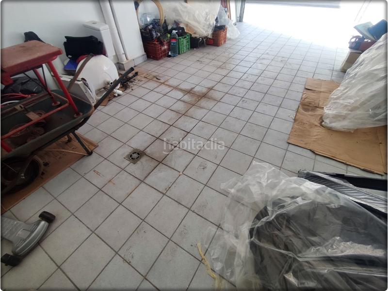 Foto 98bf32a5-9b42-4132-987e-9fad8cce674d. Car parking in Beniarjó