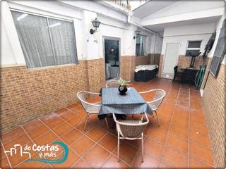 Geschäftsraum in Plaza Elíptica - República Argentina. Planta baja con patio y garaje
