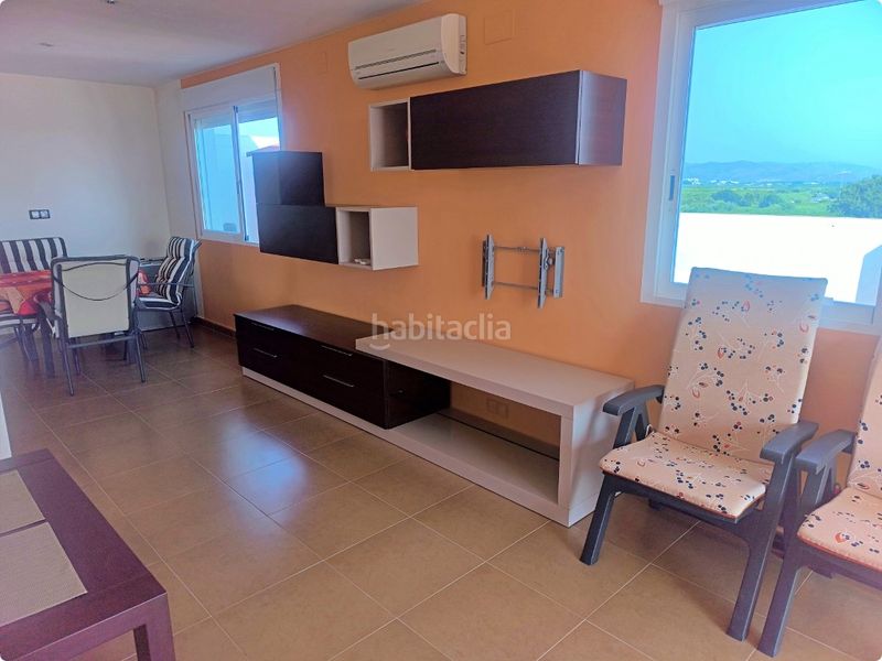 Foto c79f6ee4-1079-4cf6-b54d-163e605c1137. Affitto duplex in Miramar