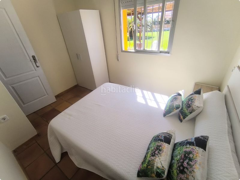 Foto 713f2a28-0ec4-434d-9c57-e8a610074b0a. Casa amb aparcament a Oliva playa Oliva