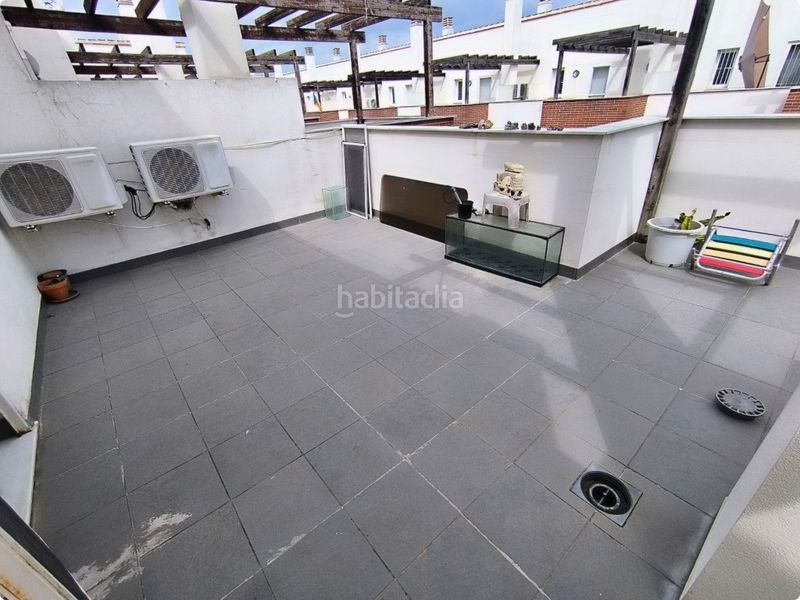 Foto 18ecdc94-2c88-4042-ab45-37382b592456. Casa adossada amb aparcament a Bellreguard