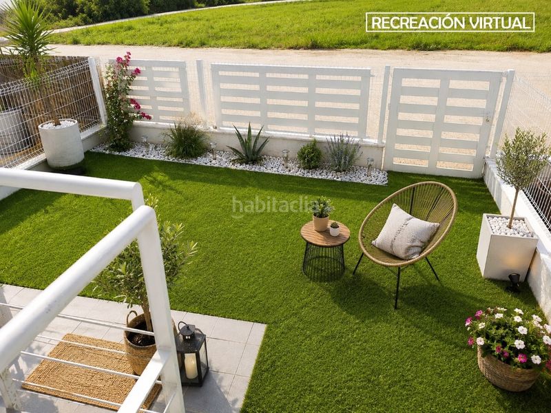 Foto 6aaa689d-f196-4dca-a5a2-09731e46c2b7. Casa adossada amb aparcament a Bellreguard