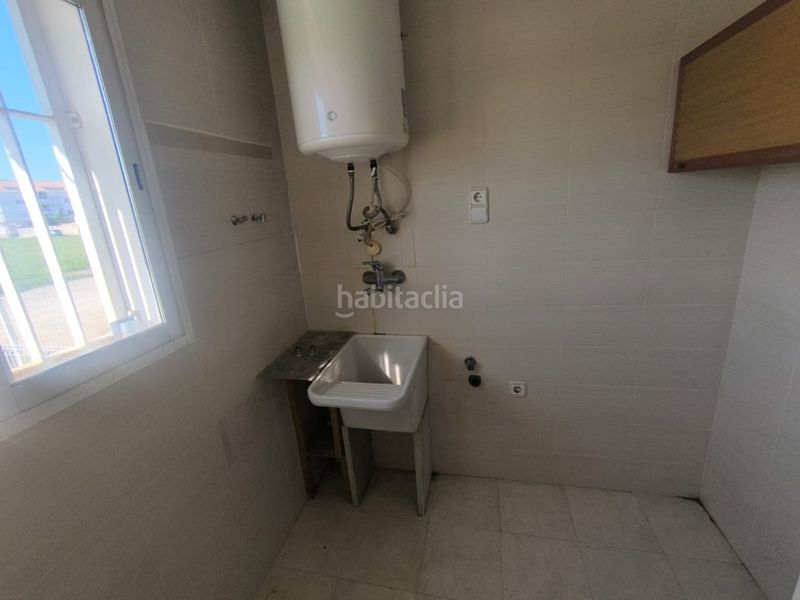 Foto 9828cbf8-7059-42a4-a845-37919e36bdeb. Casa adossada amb aparcament a Bellreguard