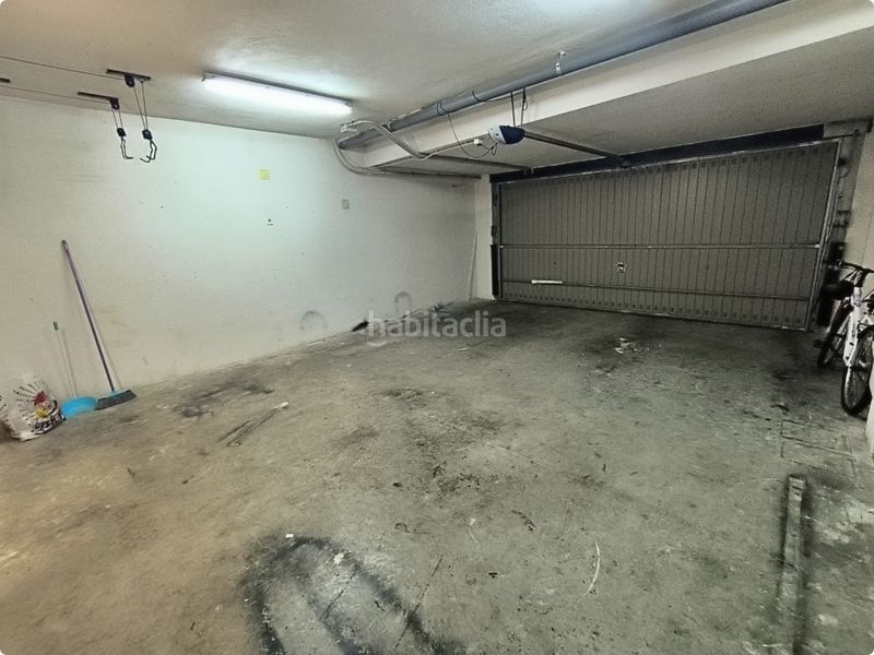 Foto b7fd41da-b4a1-43a8-8fd8-3f2b2e3ddd5f. Casa adossada amb aparcament a Bellreguard