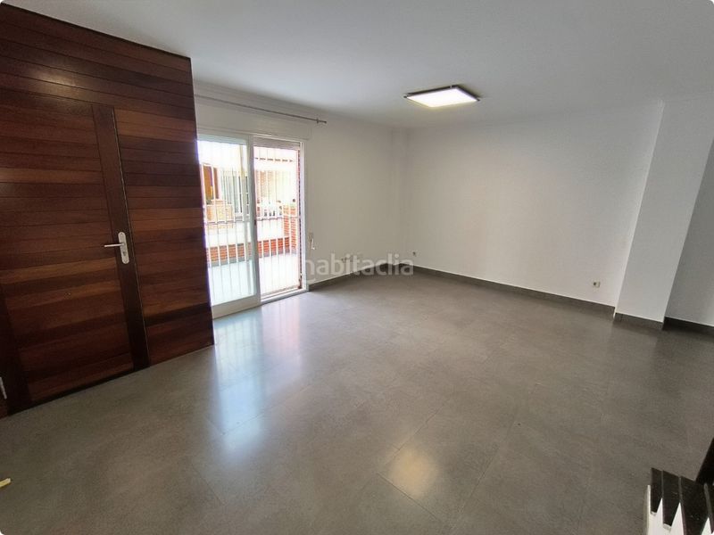 Foto d7d6874b-a499-466c-be71-3ef37ecd63ac. Casa adossada amb aparcament a Bellreguard