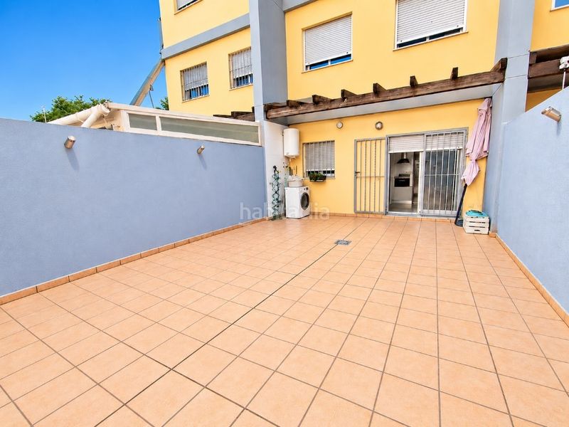 Foto c8c24670-bf7e-40b0-aef9-bc94266b1a80. Casa a schiera con parcheggio in Bellreguard
