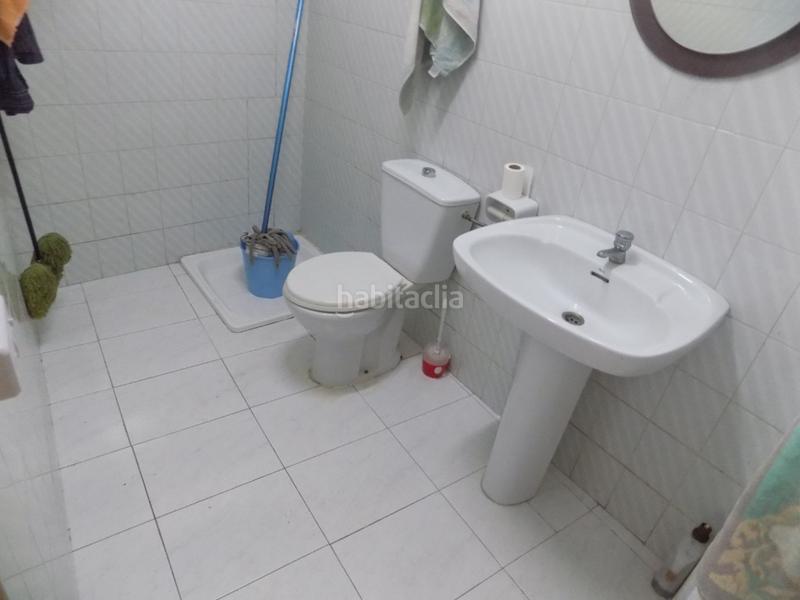 Foto 90a9d3ff-39a7-4539-bea5-072a62bb74ad. Alquiler local comercial en cra d'alacant 41 local comercial máxima visibilidad en Bellreguard