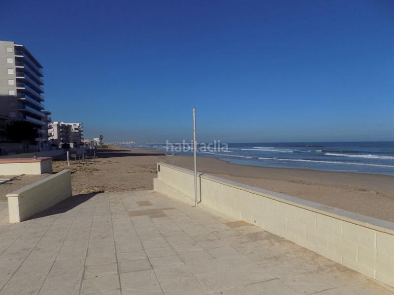 Foto a21f4473-39ab-4083-9c87-6b5d207f2b15. Wohngrundstück in ronda de les marjals in Bellreguard