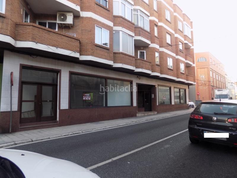 Foto 3c8a6877-c68b-4d24-947c-dca8165d53f9. Alquiler local comercial en carretera d'alacant 41 local comercial máxima visibilidad en Bellreguard
