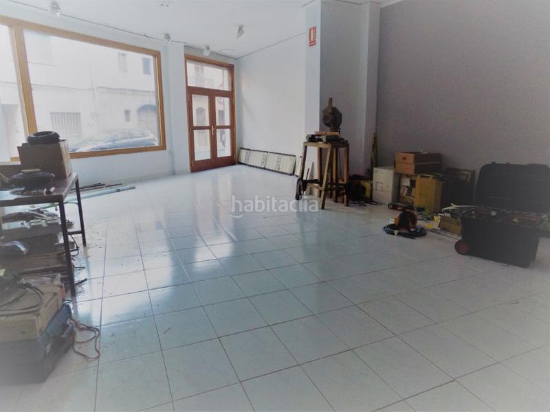 Foto ad6317fe-3af7-4823-b12a-dedba4d41425. Alquiler local comercial en carretera d'alacant 41 local comercial máxima visibilidad en Bellreguard
