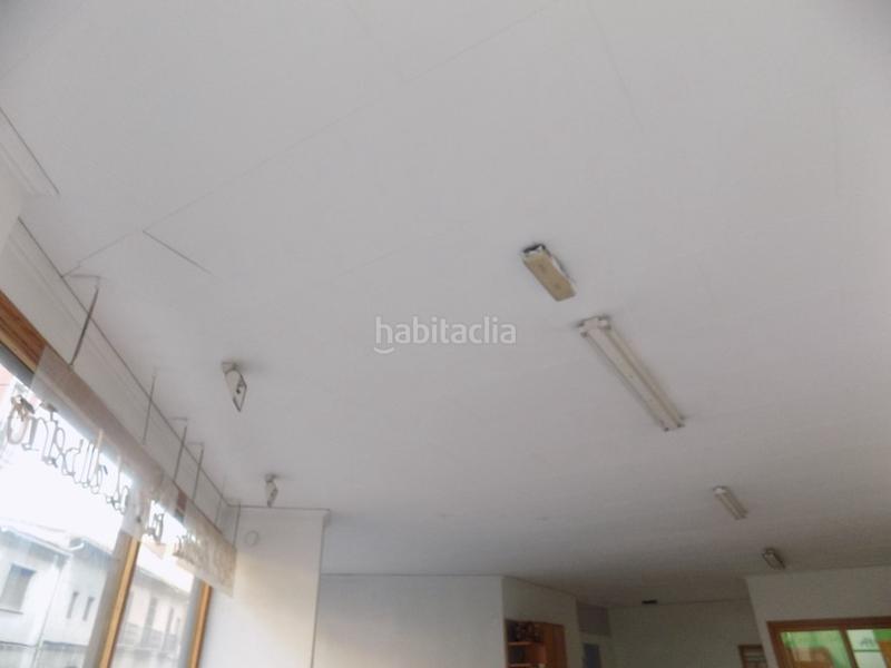 Foto af23f08f-36d7-46d6-9d3d-b3f56e6df416. Alquiler local comercial en carretera d'alacant 41 local comercial máxima visibilidad en Bellreguard