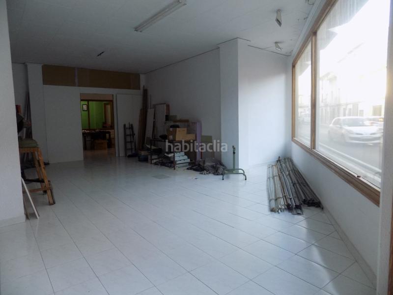 Foto fa0485fe-2380-4cc4-a593-c2067a982f8d. Alquiler local comercial en carretera d'alacant 41 local comercial máxima visibilidad en Bellreguard