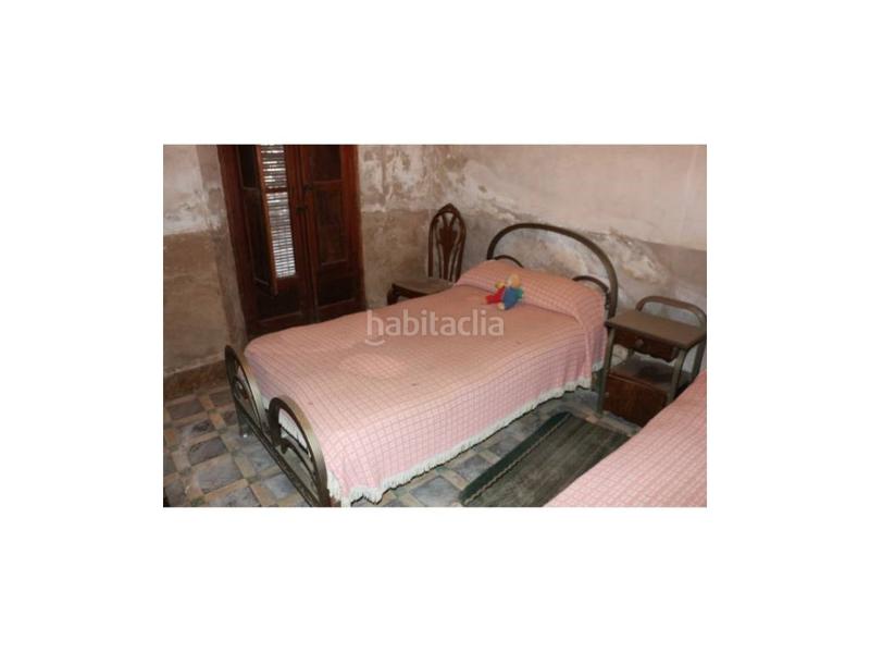 Foto b6b7d245-b8e9-4d60-858b-1cde2c643deb. Casa en centro precio negociable en Villalonga