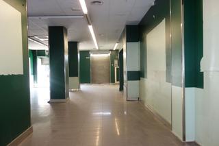 Rent Business premise in Centre. Local alquiler en av. la salle