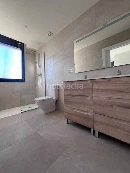 Foto 85e8f244-498e-4cbd-bffa-9df0858fdb3e. Casa aparellada amb calefacció aparcament piscina a Cambrils