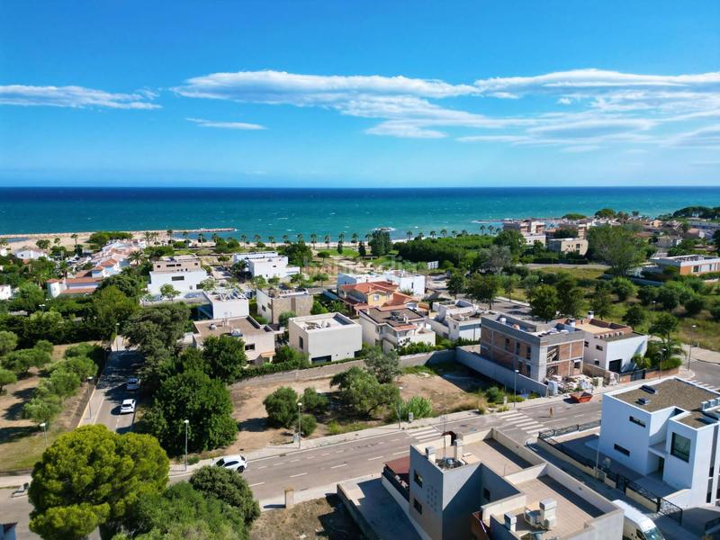 Foto d988a521-86b9-488d-8353-8a53960c0471. Casa aparellada amb calefacció aparcament piscina a Cambrils