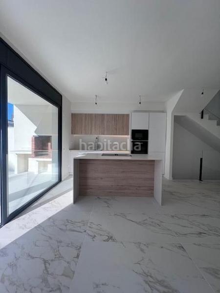 Foto da5726d9-8081-4954-95b8-c8bb3dfa628f. Casa aparellada amb calefacció aparcament piscina a Cambrils