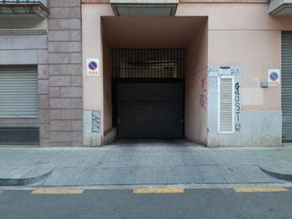 Affitto Posto auto  Calle miro. Alquiler parquing