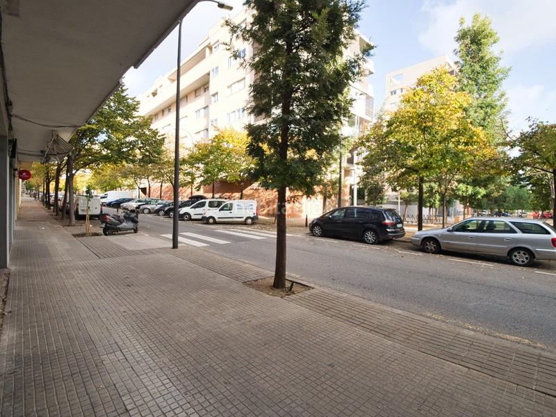 Foto 87c4c983-fa73-4e9e-87bb-16d15d65ff69. Alquiler local comercial local con acceso a vehículo ! en Reus
