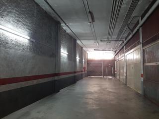 Rent Car parking in Ponent. Parquing en alquiler carrer lepant