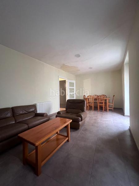 Foto 941e0e6e-e06c-4864-ba48-77d173fb5951. Casa con riscaldamento parcheggio in Vilanova d´Escornalbou