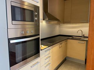 Location Appartement à Mestral. Dos dormitorios parking sin muebles ni electrodomesticos