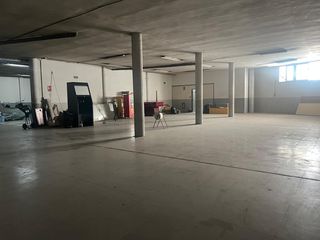 Miete Geschäftsraum  Calle pere de lluna. Local 1000 m2 reus