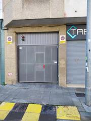 Autoparkplatz in Chantrea. Plaza de parking en la txantrea