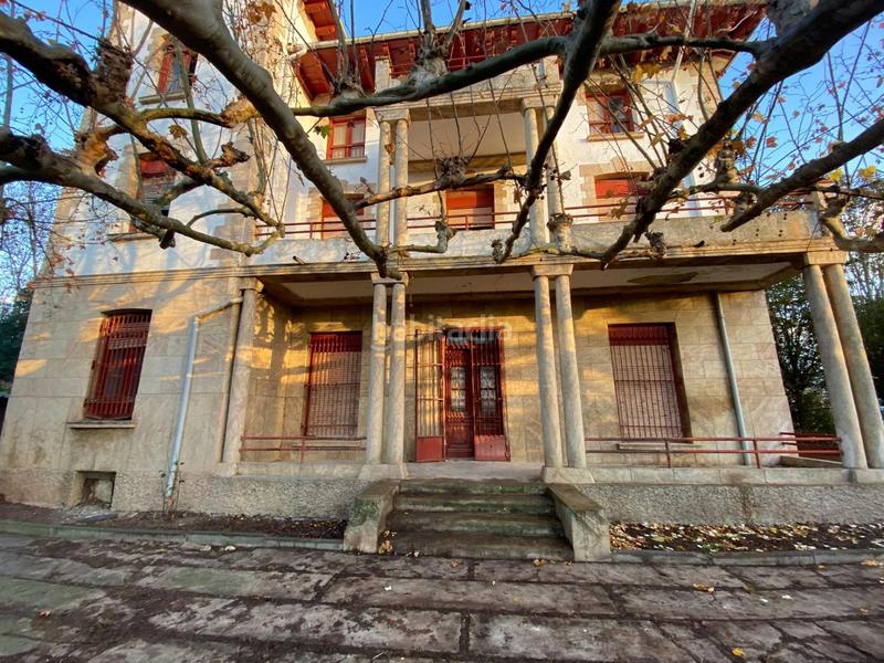 Foto 44578ddb-d0b0-4bc4-bc06-07126746e0dd. Chalet con piscina in Peralta