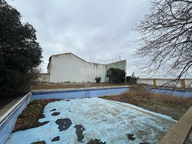 Foto cc038a99-bb3f-4b01-ab59-8ba36543607d. Chalet con piscina in Peralta