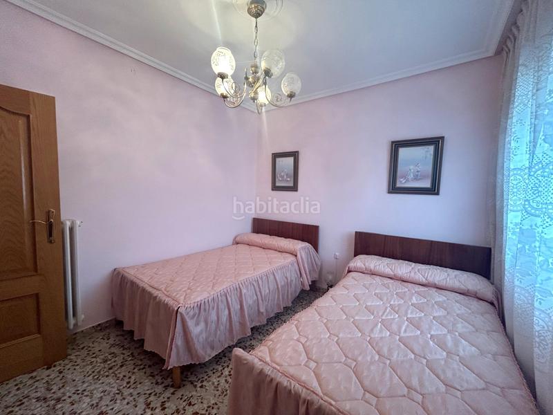 Foto 6c46d817-e317-4e19-b93b-91c28a0d3636. Casa adossada amb calefacció a Castejón