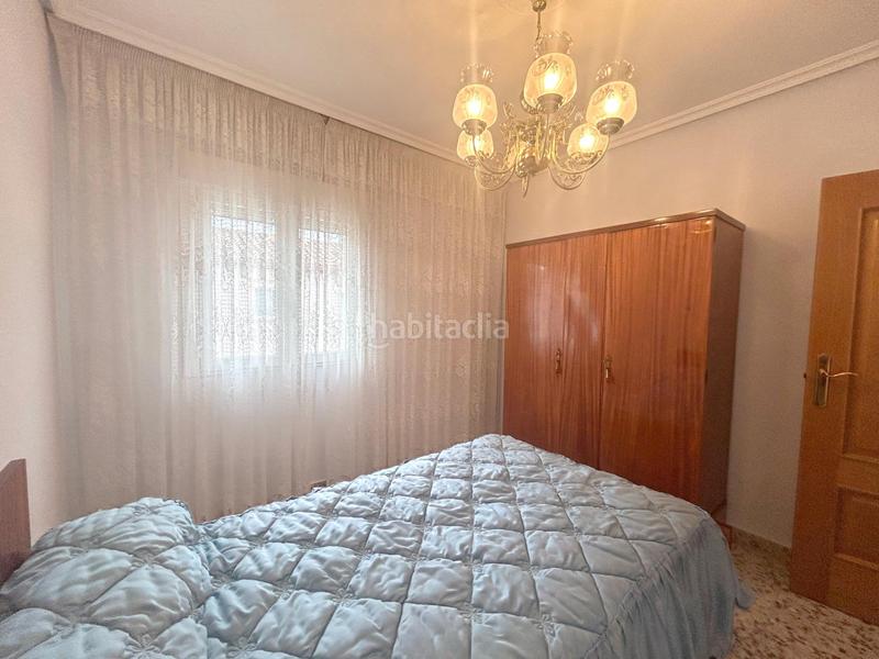 Foto d4788911-c24f-4d5f-a624-5538e15c9a20. Casa adossada amb calefacció a Castejón