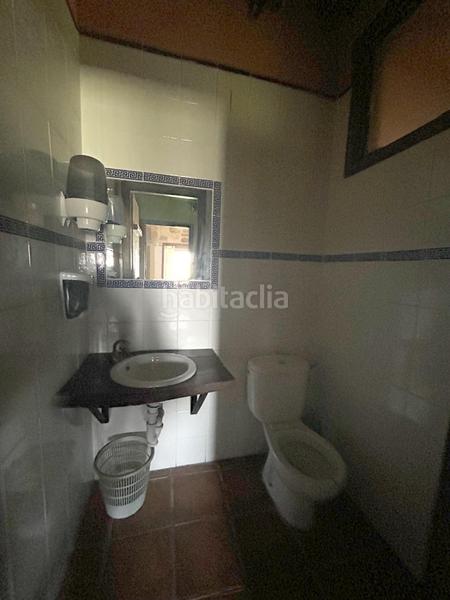 Foto 4760225d-4556-4259-afa4-b39a6b01879f. Locale commerciale in Pitillas