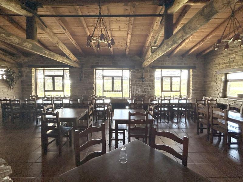 Foto 67559139-9900-4b2b-97fe-52dde305c27c. Locale commerciale in Pitillas