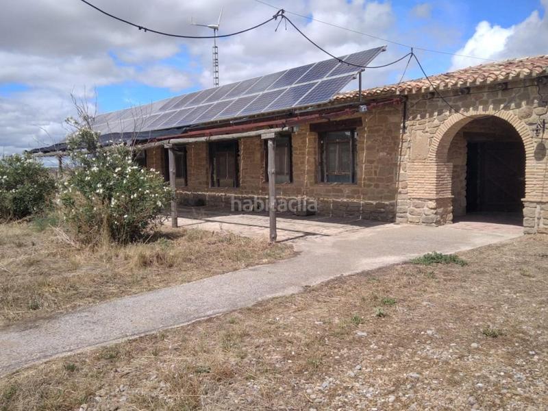 Foto 77dce2cf-c351-4dc0-ba86-412194349070. Locale commerciale in Pitillas