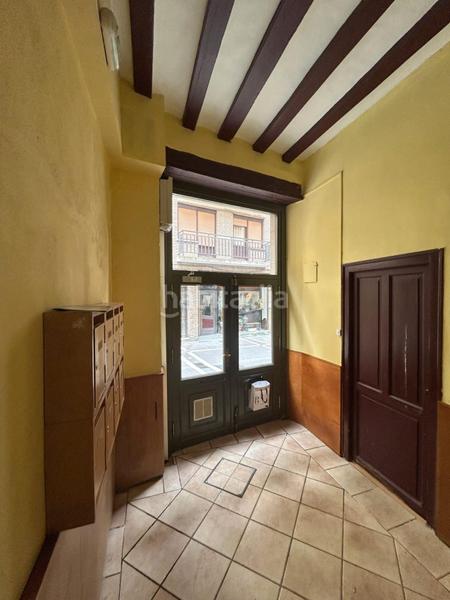 Foto a281d2f4-4f20-4ec6-b089-ef84b9344ba5. Piso  en pleno corazon del casco viejo en Casco Antiguo Pamplona / Iruña