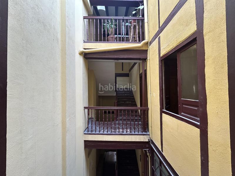 Foto f0f906e5-4928-430d-952f-4f4b6b859c56. Piso  en pleno corazon del casco viejo en Casco Antiguo Pamplona / Iruña