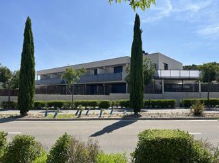 Casa adossada en Parque del Queiles. Adosado con jardin y terraza en tudela