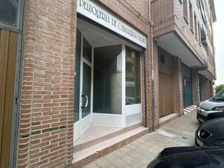Local commercial à Tafalla. Oportunidad única en tafalla para negocio o sociedad!