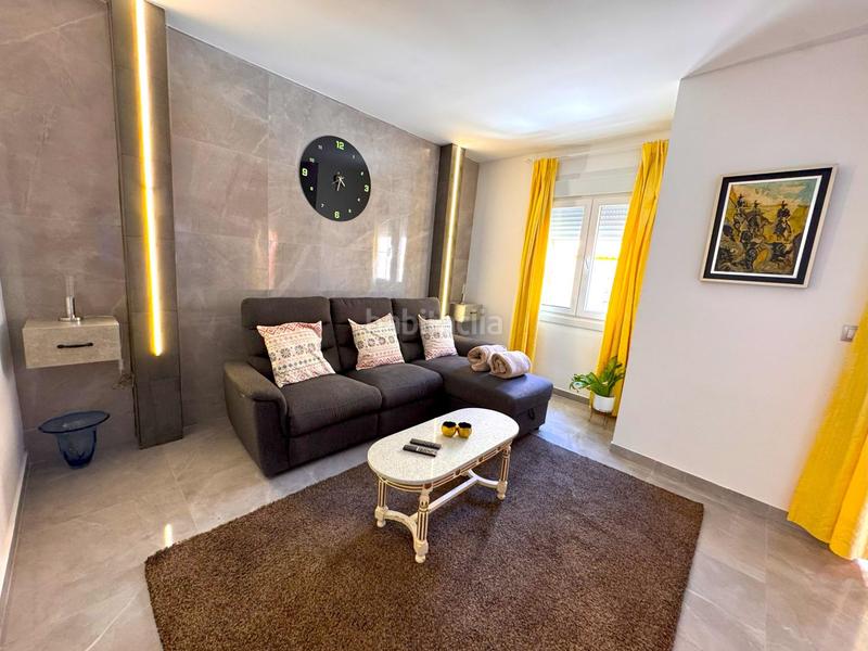 Foto c9c07bb6-3c35-4759-a4c6-8889b7490f07. Piso  en venta , 2 dormitorios. en Calvario Torremolinos