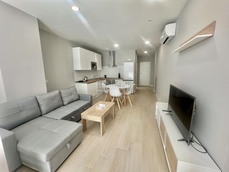 Foto 79c583fe-bbb4-45c0-a543-8452dea93fe8. Rent studio in joan miro 4 in Calvario Torremolinos