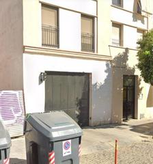Parking coche en Casco Histórico  - Ribera - San Basilio. Plaza de garaje en la ribera