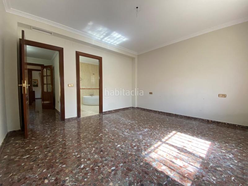 Foto e6f6e1e0-8fb3-4e37-a86f-c4166eec433b. Chalet con riscaldamento parcheggio piscina in Paraíso Arenal - La Colina Córdoba